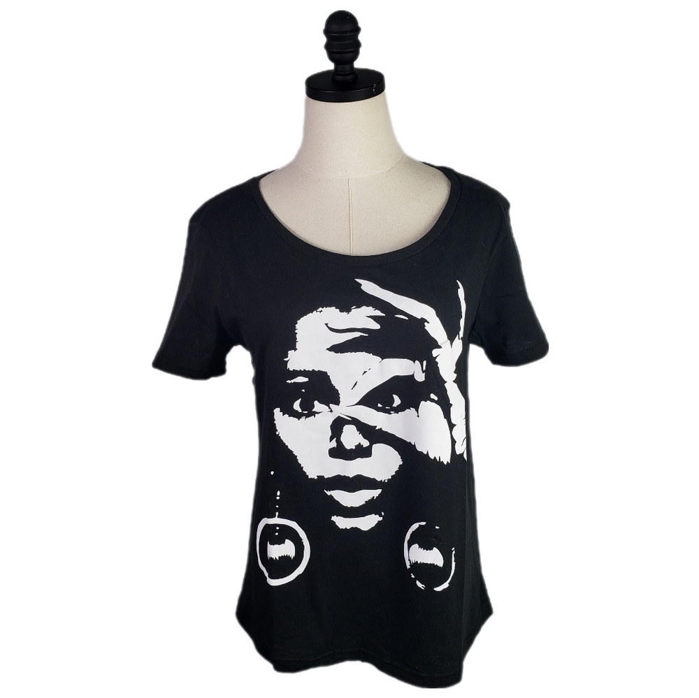 IZZY & LIV Womans T-shirt Size M